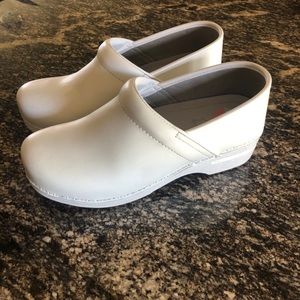 Size 41 Dansko White Clogs